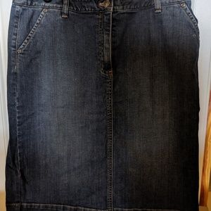 Talbots stretch denim skirt